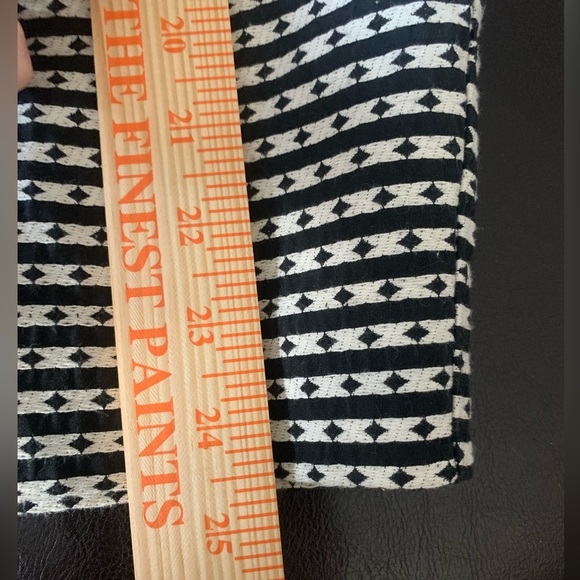 Merona Women's Skirt, Black & White Diamond Print, Zipper Back, Pockets; Size 18 - Picture 10 of 10